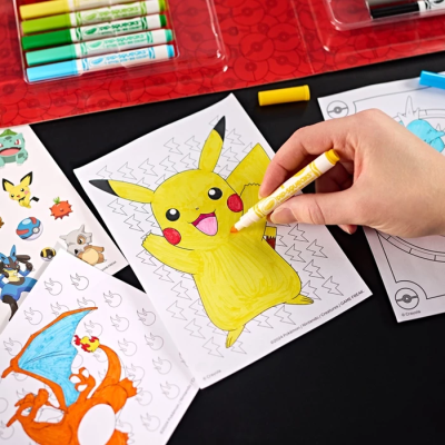 Set de coloriage et d'autocollants Pokémon